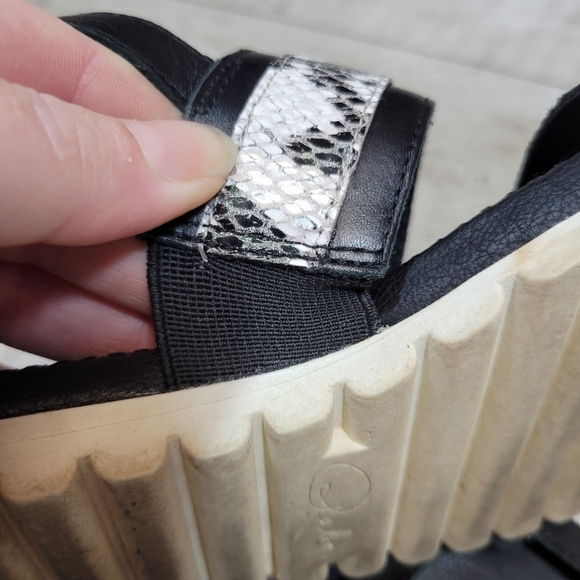 Reba Nallie Snakeskin Open Toe Sandals Size 6.5 - Picture 6 of 8